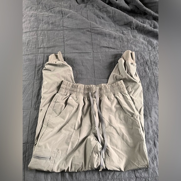 FIGS | Dark Sage Fionlite Scrub Set - Picture 6 of 12